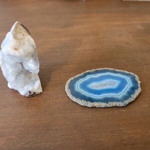 Blue Agate Slice & White Quartz Display Stone